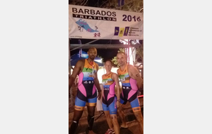 Joannes, Majorie et Pierre pour la 26 ème édition du triathlon national de Barbade